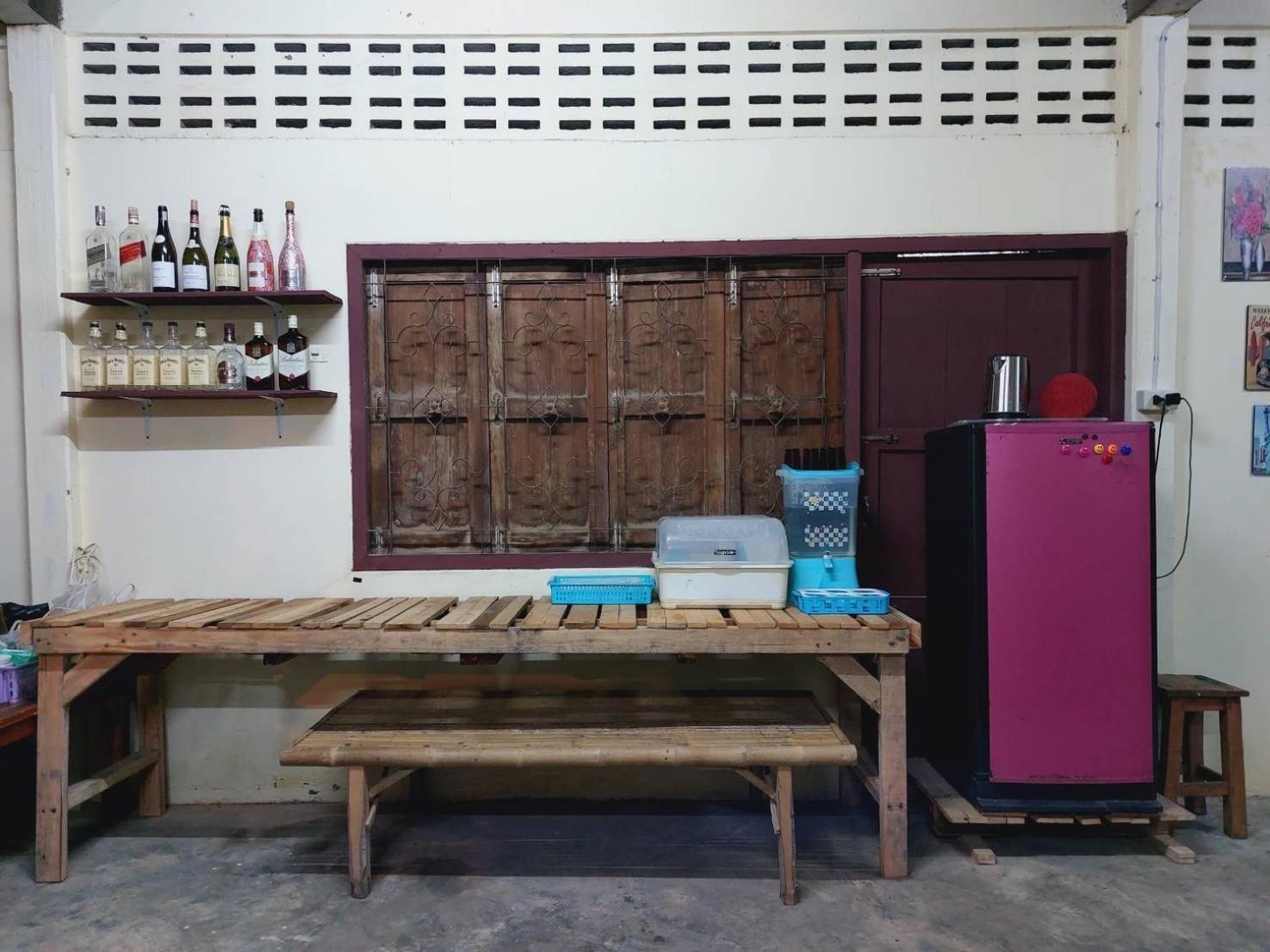 Hostelbed And Retreat Phitsanulok Eksteriør bilde