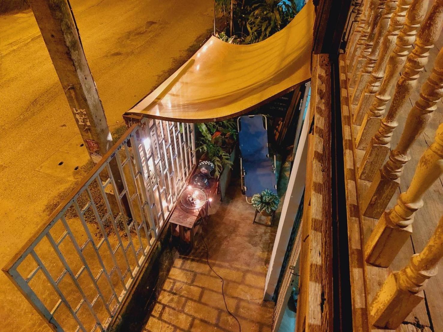 Hostelbed And Retreat Phitsanulok Eksteriør bilde