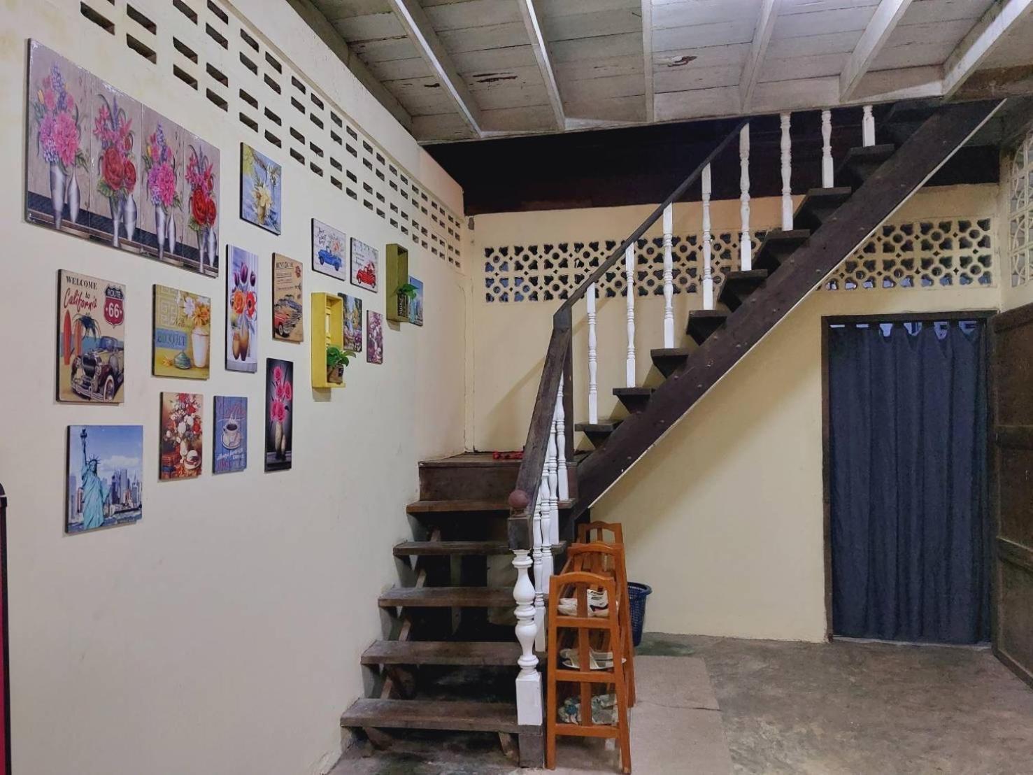 Hostelbed And Retreat Phitsanulok Eksteriør bilde
