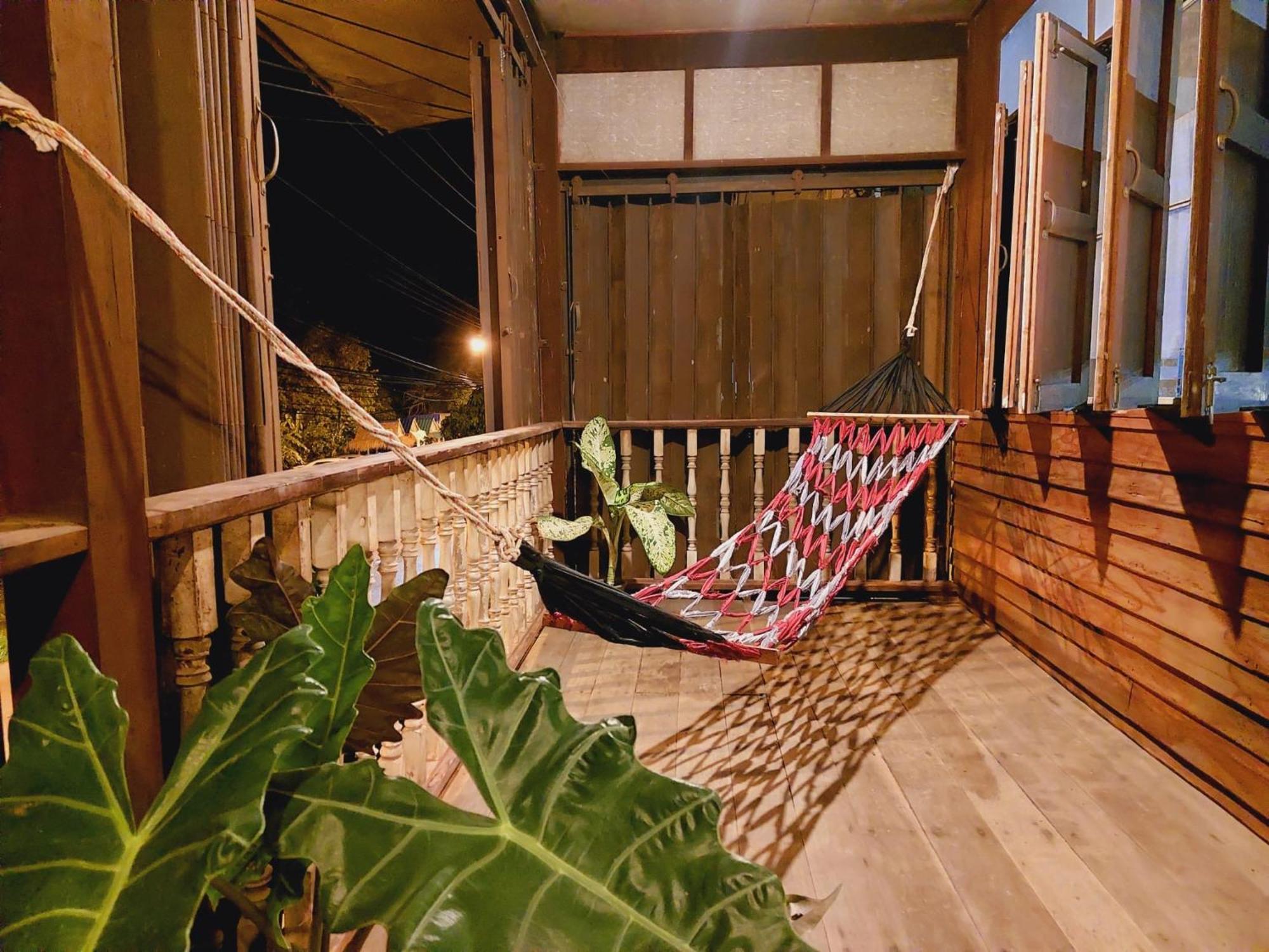 Hostelbed And Retreat Phitsanulok Eksteriør bilde