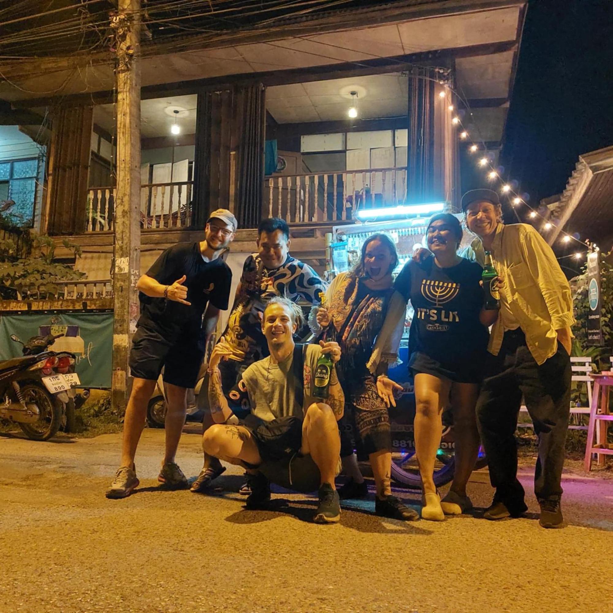 Hostelbed And Retreat Phitsanulok Eksteriør bilde